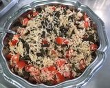 Une image de l'étape 7 de Salade de riz aux tomates, petits pois, haricots de mer et maquereaux.