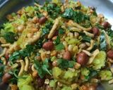 A picture of step 4 of Garma Garam Poha.
