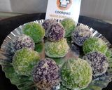 A picture of step 7 of Coconut ladoo.