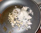 Tejfölös húsos gombás rakottas recept fázis 1 fotója