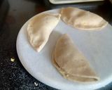 A picture of step 3 of Wheat flour pitha.