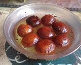 A picture of step 5 of Shakarkand ke gulab jamun.
