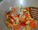 Foto langkah ke 3 dari resep Sosis Saus Pedas Manis.