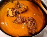 Foto del paso 6 de la receta: Rabo de toro guisado con manzanilla y setas