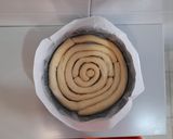 Foto del paso 3 de la receta: Tarta brioche rellena de crema de almendras y pastelera
