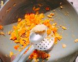 A picture of step 3 of Butter Bhindi Masala.