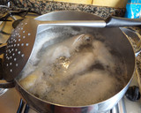 Foto del paso 1 de la receta: Caldo de gallina casero para congelar