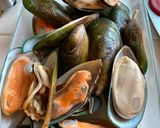 A picture of step 2 of Baked Mussels.