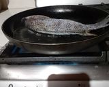 Foto del paso 3 de la receta: Mojara frita con verduras salteadas