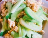 รูปขั้นตอนการทำที่ 3 ของ แตงกวาผัดไข่