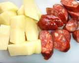 Foto del paso 1 de la receta: Potaje de grelos, garbanzos y chorizo casero