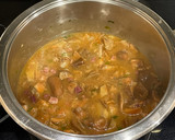 Foto del paso 4 de la receta: Níscalos con patatas
