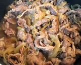 Foto langkah ke 4 dari resep Gyudon (Nasi Daging donburi ala Jepang).