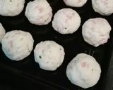 Foto del paso 2 de la receta: Pancitos saborizados súper fáciles (con premezcla para pizza)