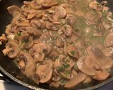 Foto del passaggio 2 della ricetta 🍄 Crespelle fiorentine funghi e crescenza 🍄