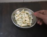 A picture of step 1 of Garlic Powder.