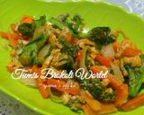 Foto langkah ke 5 dari resep Tumis Brokoli Wortel (Orak Arik).