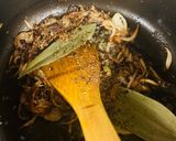 A picture of step 2 of Qeema lobiya pulao.