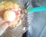 Foto del paso 2 de la receta: Alfajores con masa de coco relleno de frosting de chocolate