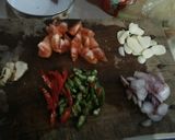 Foto langkah ke 3 dari resep Tumis sawi hijau + tahu putih.