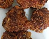 A picture of step 4 of Sweet and sour crunchy honey fried chicken.
