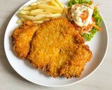 Foto langkah ke 2 dari resep Chicken Katsu ala solar*a & salad segar ala hokb*n.