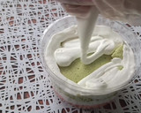 Foto langkah ke 5 dari resep Dessert Box Dengan Cream Premium.
