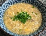 รูปขั้นตอนการทำที่ 9 ของ ซุปไก่-ไข่หยอด (Chicken Egg Drop Soup)