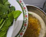 Foto langkah ke 3 dari resep Sayur Bening Sawi dan Jagung.