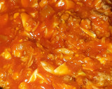 Foto del paso 2 de la receta: Macarrones con atún, cebolla, huevo y tomate