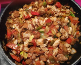 Foto del paso 3 de la receta: Revuelto de varias verduras con pollo😋😋