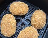 Foto langkah ke 5 dari resep Beef Menchi Katsu.
