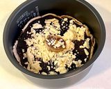 A picture of step 6 of 【A must for mushroom lovers!】Giant hamburg steak with whole jumbo mushrooms in a rice cooker.