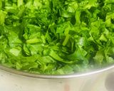 A picture of step 1 of Spinach omelette soufflé with spring onions.