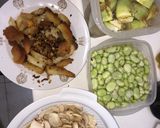Foto del paso 1 de la receta Champiñones y habas esparragás con huevo