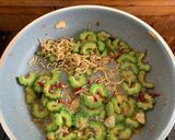 Foto langkah ke 3 dari resep Tumis Pare Teri Medan.