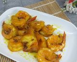 Gambar langkah 5 resipi Udang Goreng Kunyit.