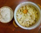 Barackos vagy szilvás gombóc (tej- és tojásmentes) recept fázis 3 fotója