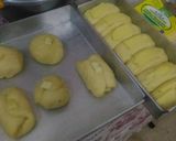 Foto langkah ke 7 dari resep Roti manis topping mozarella.