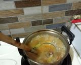 Foto langkah ke 4 dari resep Lontong Kikil Surabaya.
