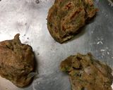 A picture of step 3 of Sindhi koki.