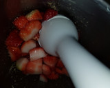 Foto del paso 9 de la receta: Mousse de chocolate blanco con fresas