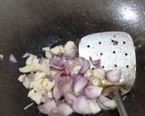 Foto langkah ke 2 dari resep Semur Telur Ceplok Jamblang khas Cirebon.