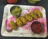 A picture of step 4 of Methi nu muthia.