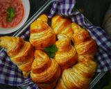 Foto langkah ke 12 dari resep Croissant isi sosis ---no korsvet---.