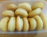Foto langkah ke 11 dari resep Donat Empuk Seksi Montok 😅.