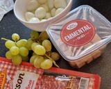 Une image de l'étape 1 de Brochettes apéro sucrées salées 😋.