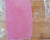 Foto del passaggio 7 della ricetta Ravioli bicolore con i cuoricini, alla crema di formaggio 🌷
