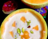 A picture of step 3 of Musk melon lassi.