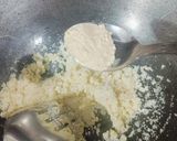 A picture of step 1 of Semolina Halwa.